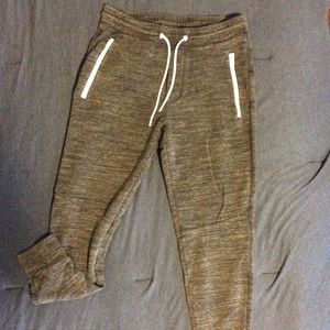 Gray AE small men’s sweats